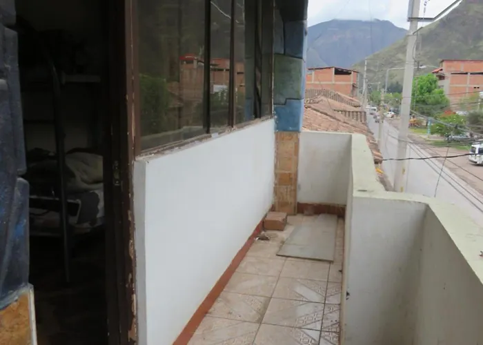 Hotel Coca Runa Wasi & Backpacker's Pisac